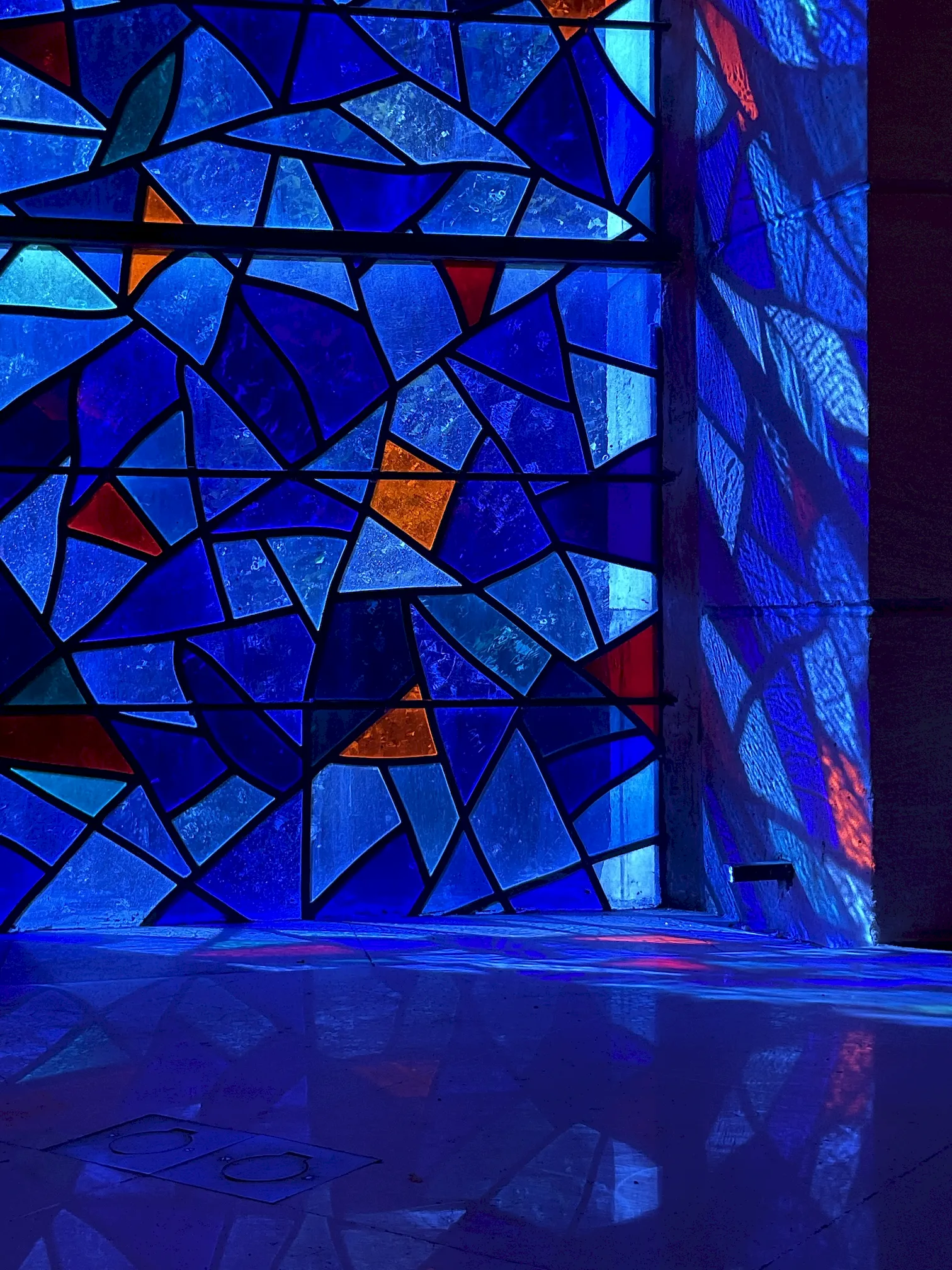vitrail bleu poetique reflets atelier felzine