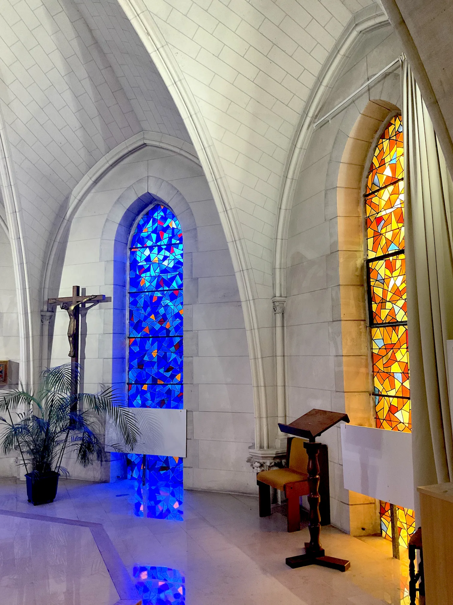 vitraux autel chapelle feerie atelier felzine